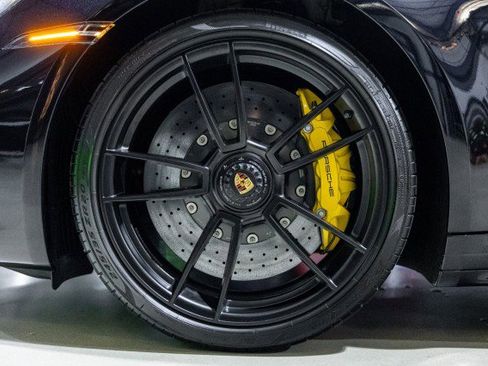 Used 2024 Porsche 911 Targa 4 GTS image 33