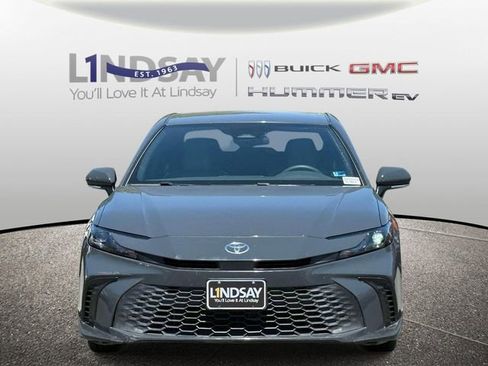 Used 2025 Toyota Camry SE FWD image 6