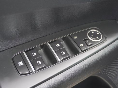 Used 2024 Kia Forte LXS w/ LXS Technology Package image 12