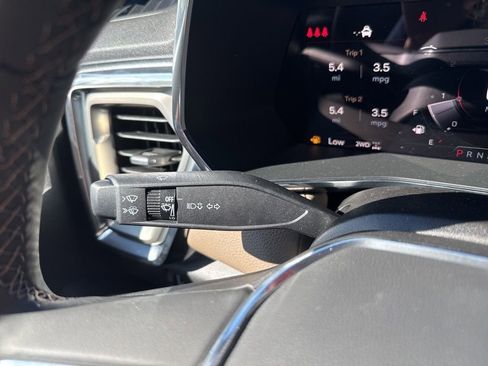 New 2026 GMC Canyon Denali image 25