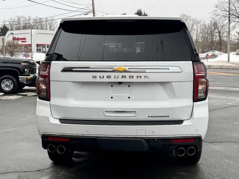 Used 2023 Chevrolet Suburban Premier image 5