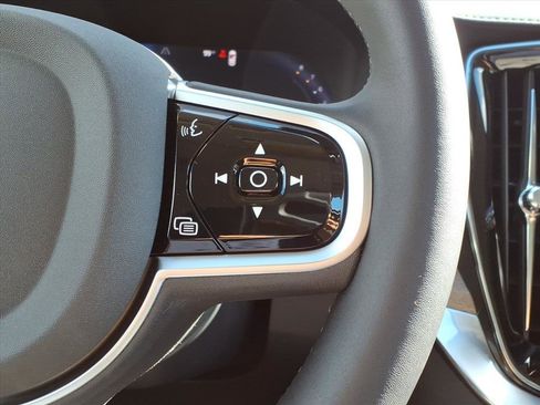 New 2026 Volvo XC90 B6 Plus w/ Protection Package Premier image 21