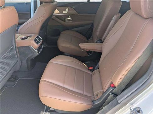 New 2026 Mercedes-Benz GLS 450 4MATIC image 16