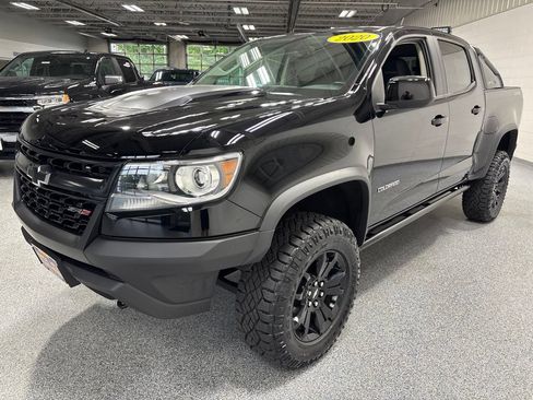 Used 2020 Chevrolet Colorado ZR2 w/ ZR2 Midnight Special Edition AWD/4WD image 3