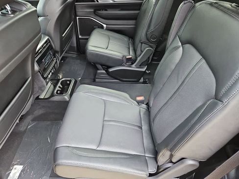New 2026 Jeep Grand Wagoneer Limited AWD/4WD image 20