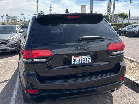 Used 2020 Jeep Grand Cherokee Altitude image 10