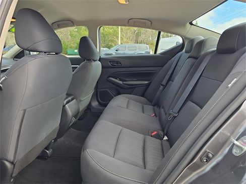 Used 2023 Nissan Altima 2.5 SV image 13