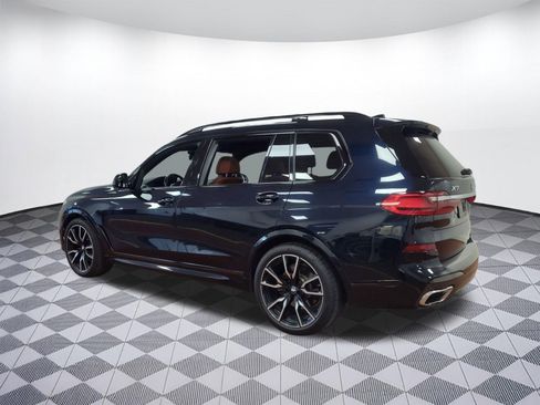 Used 2019 BMW X7 xDrive50i w/ M Sport Package image 3