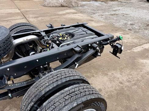 New 2026 Ford F550 4x4 Crew Cab Super Duty image 16