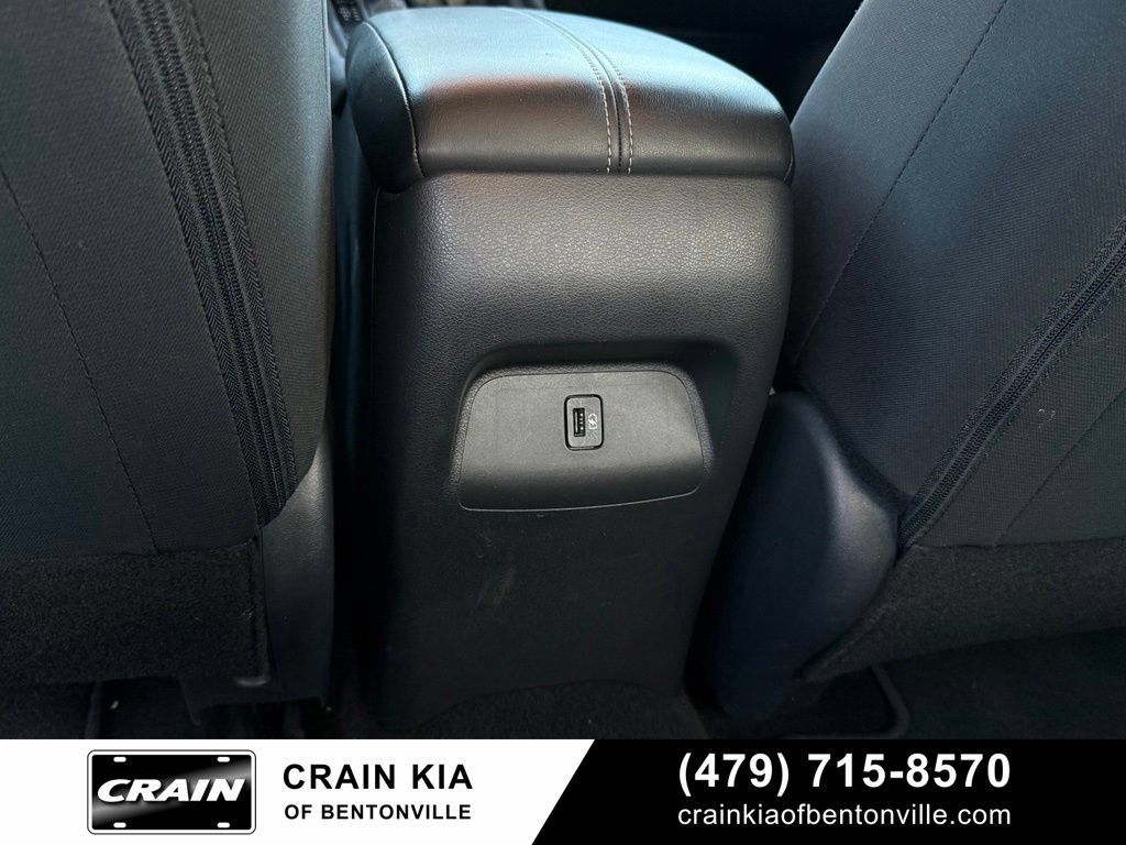 Used 2025 Nissan Sentra SV FWD image 27