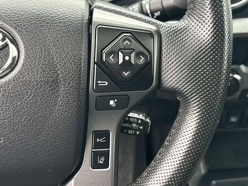 Used 2020 Toyota Tacoma SR5 image 16
