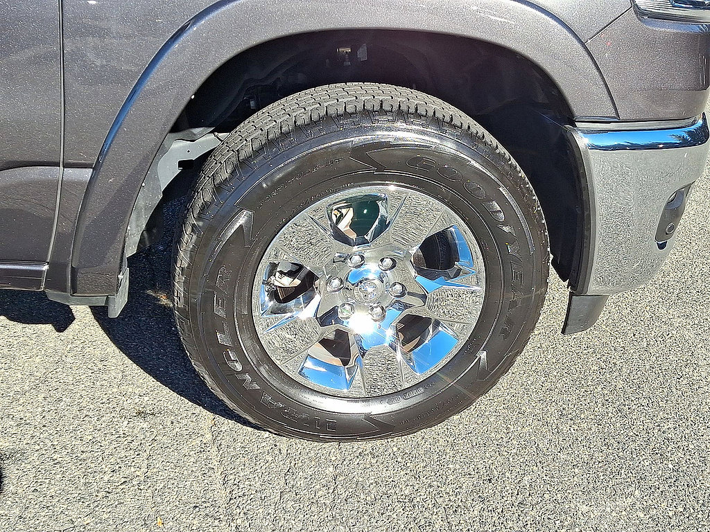 Certified 2025 RAM 1500 Big Horn AWD/4WD image 27
