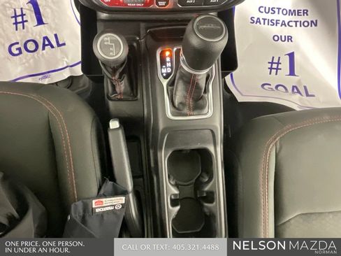 Used 2021 Jeep Gladiator Rubicon AWD/4WD image 40