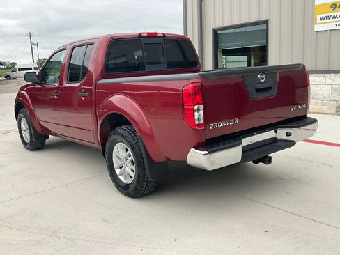 Used 2019 Nissan Frontier SV AWD/4WD image 12