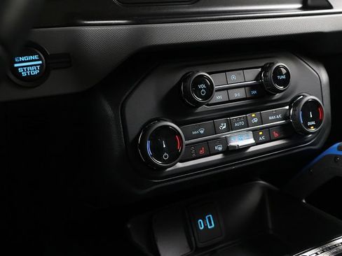 Used 2022 Ford Bronco Black Diamond AWD/4WD image 24