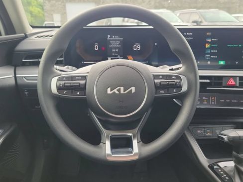 New 2026 Kia K5 LXS FWD image 9