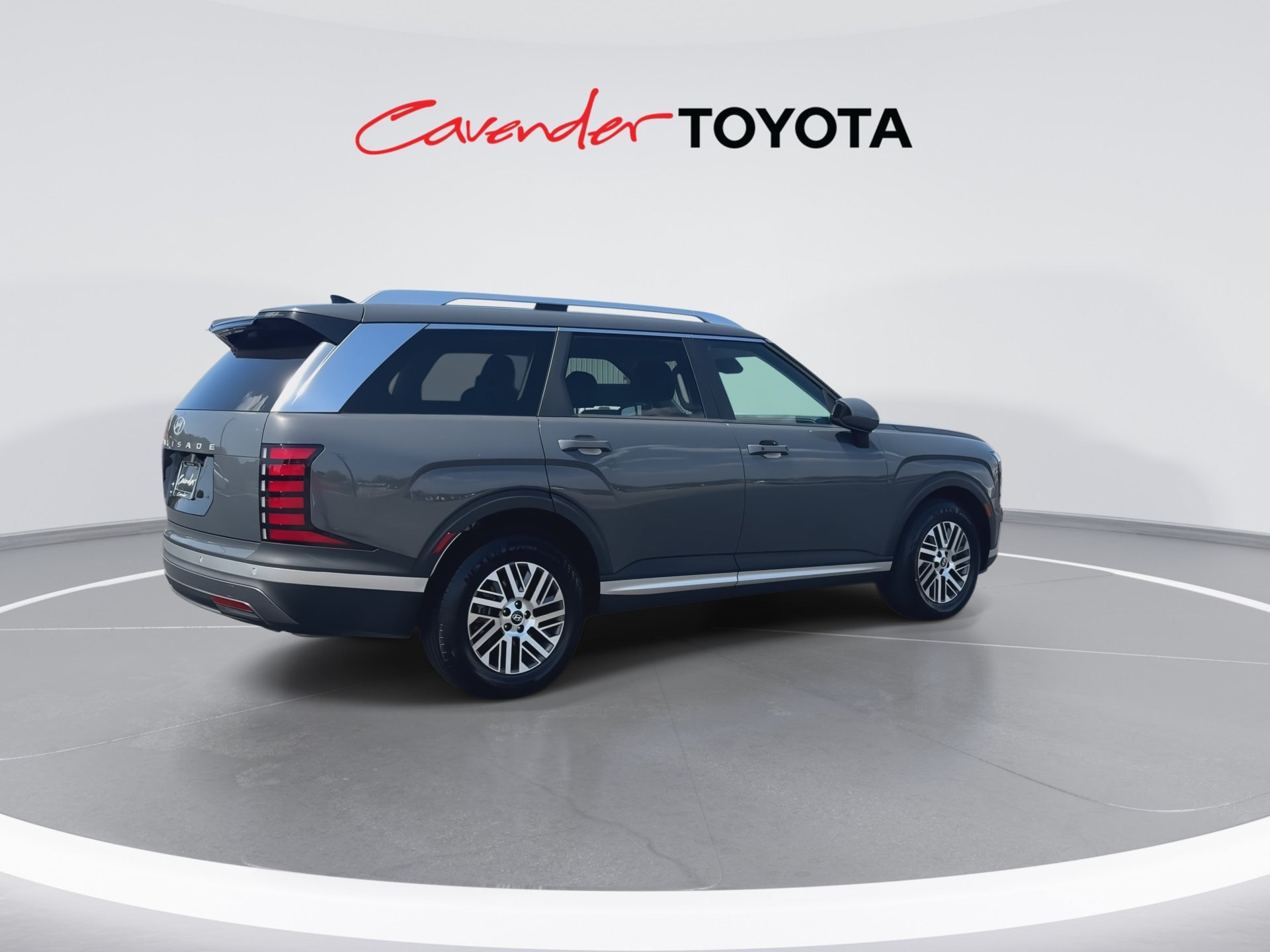 Used 2026 Hyundai Palisade SEL FWD image 8