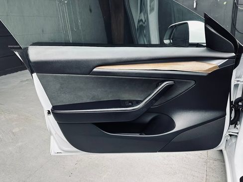 Used 2022 Tesla Model 3 RWD image 28