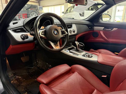 Used 2009 BMW Z4 sDrive35i RWD image 15