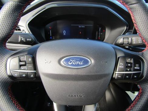 Used 2024 Ford Escape ST-Line w/ Tech Pack #1 image 17