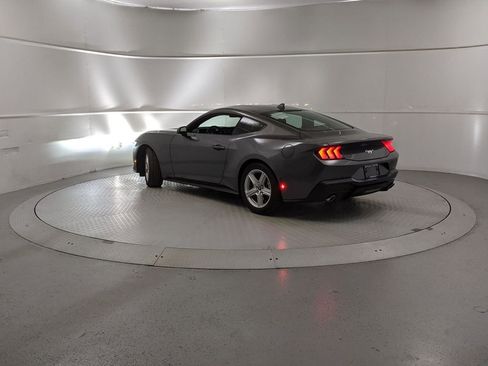 New 2026 Ford Mustang Coupe image 4