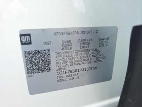 Used 2023 Chevrolet Bolt EUV Premier w/ Sun & Sound Package image 41