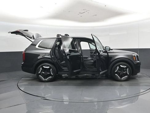 Used 2025 Kia Telluride S AWD/4WD image 60