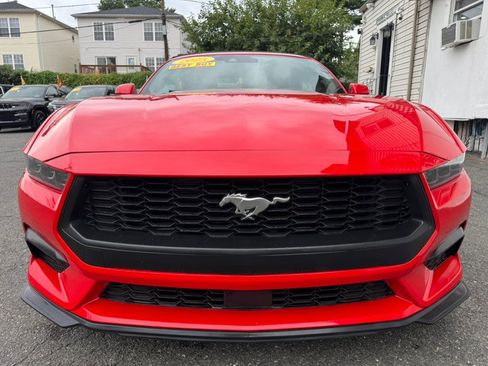 Used 2025 Ford Mustang Premium RWD image 5