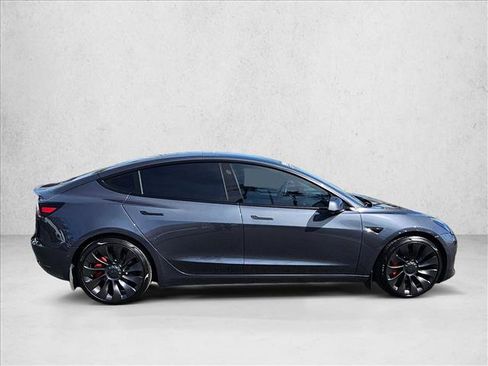 Used 2021 Tesla Model 3 Performance image 4