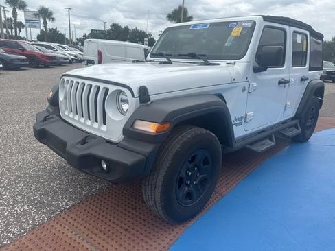 Used 2018 Jeep Wrangler Unlimited Sport S AWD/4WD image 8