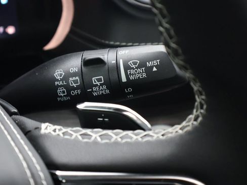 Used 2024 Jeep Grand Cherokee Overland image 23