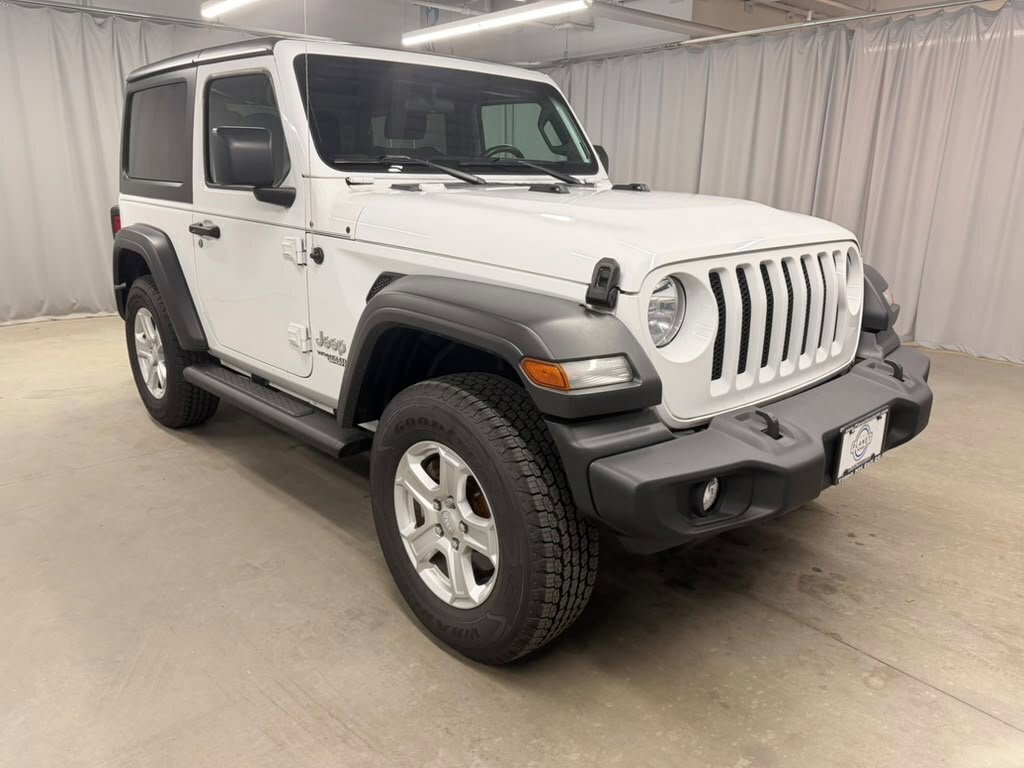 Used 2020 Jeep Wrangler Sport AWD/4WD image 2