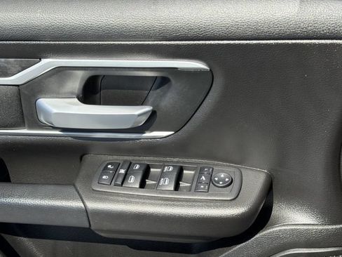 Used 2023 RAM 1500 Big Horn AWD/4WD image 25