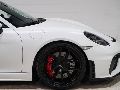 Used 2022 Porsche 718 Cayman GT4 RWD image 20