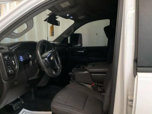 Used 2022 Chevrolet Silverado 2500 Custom w/ Custom Value Package AWD/4WD image 7