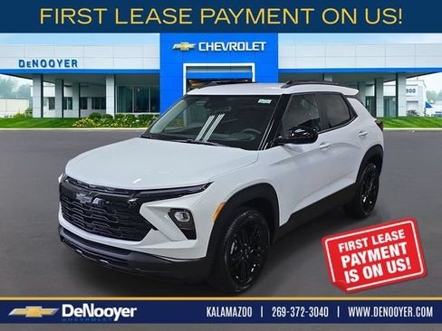 New 2026 Chevrolet TrailBlazer LT w/ Midnight Edition AWD/4WD image 1