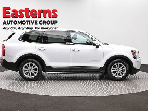 Used 2022 Kia Telluride LX AWD/4WD image 4