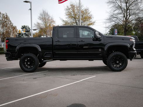 Used 2025 Chevrolet Silverado 2500 High Country w/ High Country Premium Package image 11