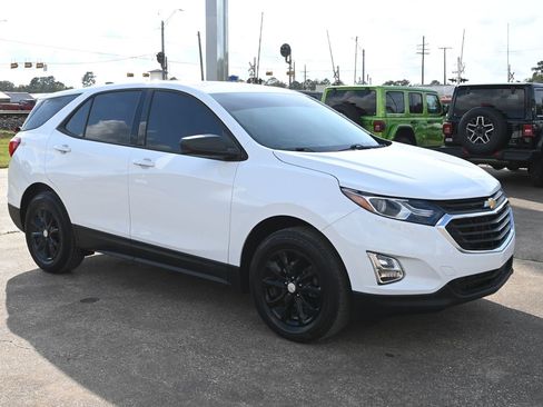 Used 2018 Chevrolet Equinox LS image 8