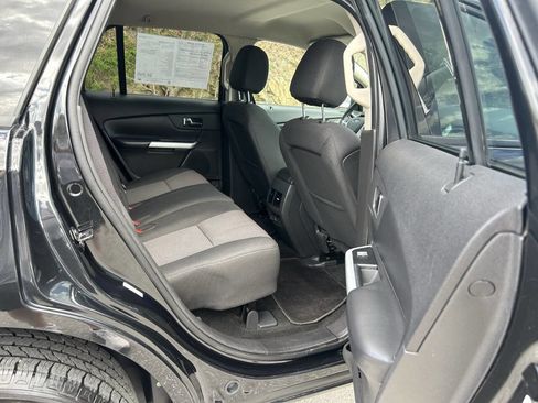 Used 2013 Ford Edge SEL image 26