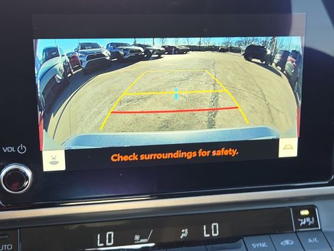 Used 2025 Toyota Camry Hybrid image 16