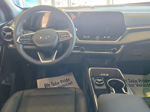 New 2026 Chevrolet Equinox LT w/ Convenience Package II AWD/4WD image 12
