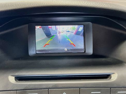 Used 2015 Ford Focus SE w/ Equipment Group 201A FWD image 13