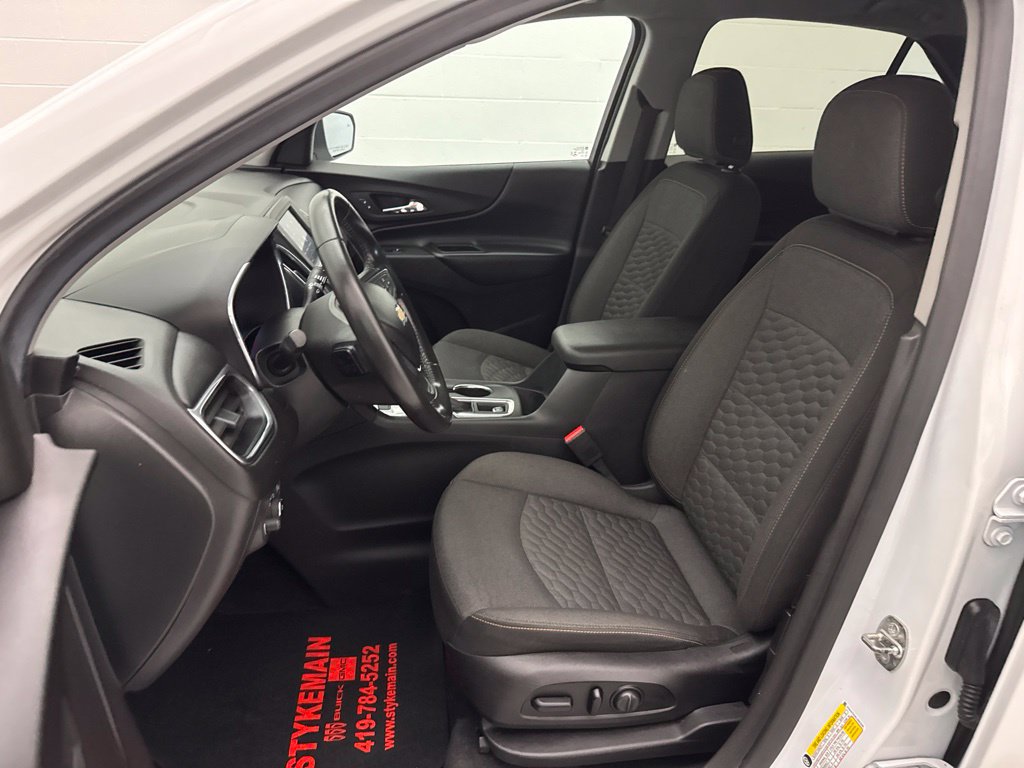 Used 2020 Chevrolet Equinox LT w/ Driver Convenience Package AWD/4WD image 19