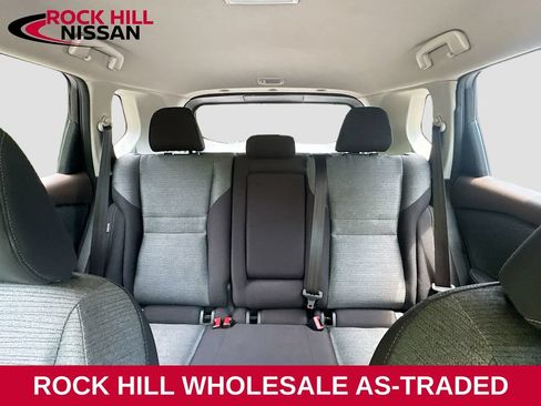Used 2021 Nissan Rogue SV FWD image 23