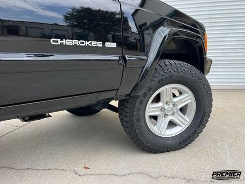 Used 2001 Jeep Cherokee Limited AWD/4WD image 7
