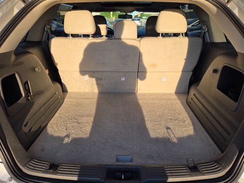 Used 2011 Ford Edge SEL image 11