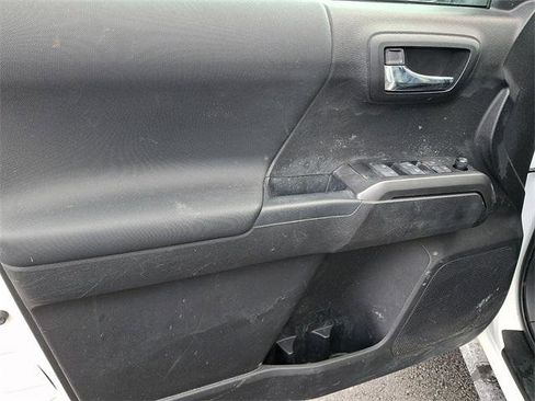 Certified 2023 Toyota Tacoma TRD Off-Road image 12