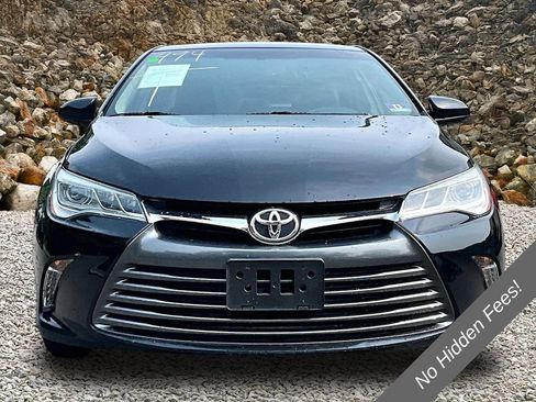 Used 2015 Toyota Camry XLE FWD image 3