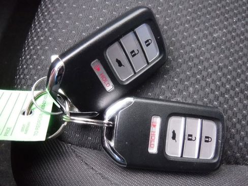 Used 2022 Honda HR-V EX image 35